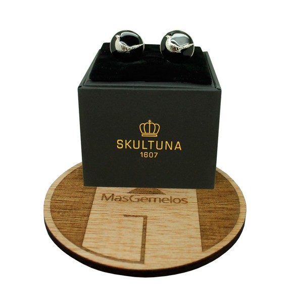 The Pheasant Skultuna Cufflinks in black background - silver plated