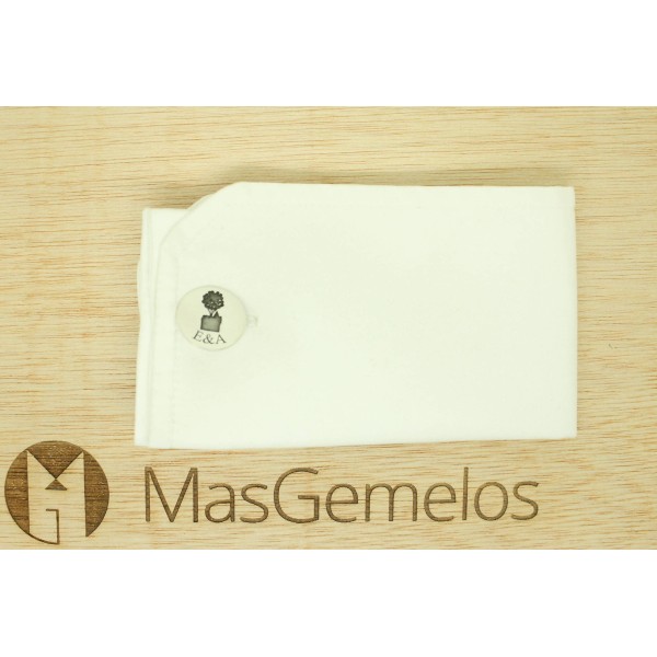 Gemelos de camisa hechos a medida personaje Up Iniciales y fecha Plata