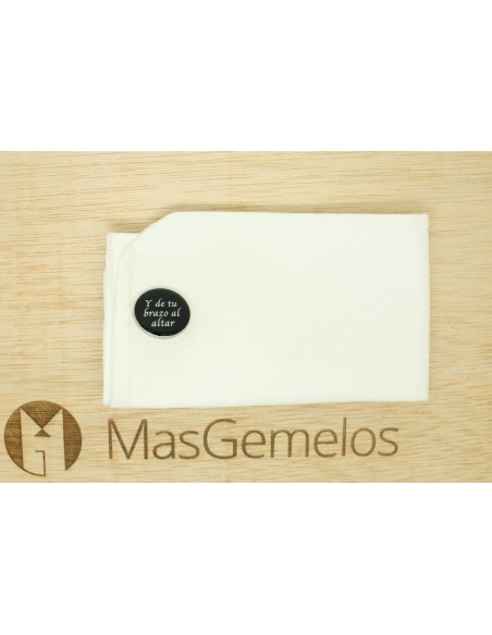 Abotoaduras para camisa de casamento: Das tuas mãos, meus primeiros pa