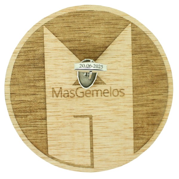 aving customization service for shirt cufflinks