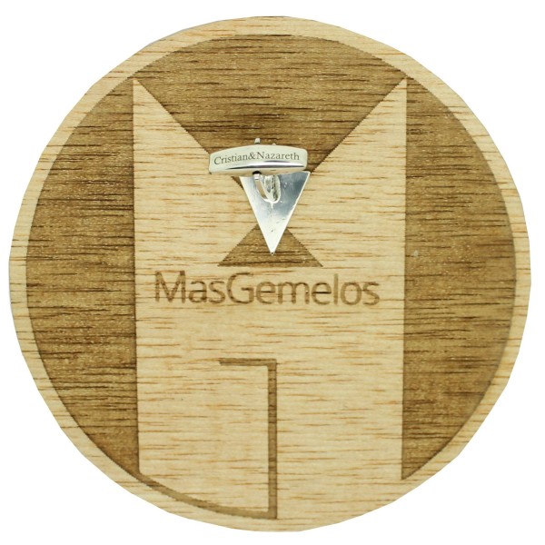 Serviço de personalização de gravação em abotoaduras de camisas