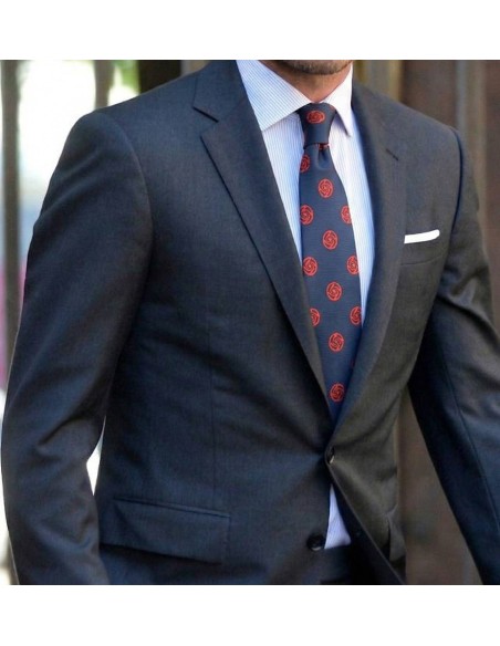 Simbolo della cravatta Jujutsu Kaisen in blu navy