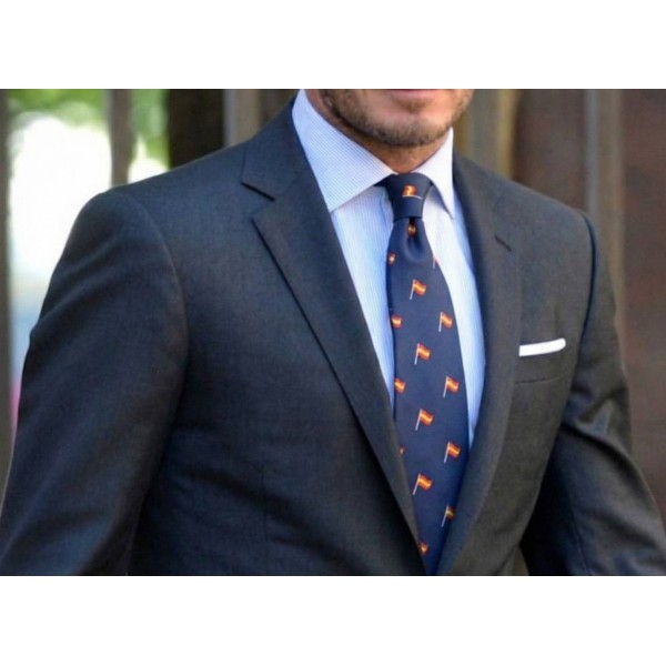 Corbata di Spagna in mastello blu mare