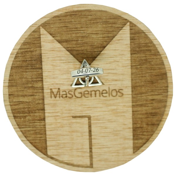 Servicio de personalización de grabado en gemelos para camisa