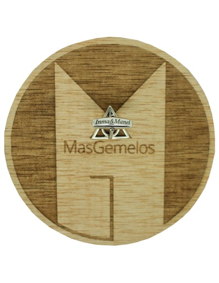 Servicio de personalización de grabado en gemelos para camisa