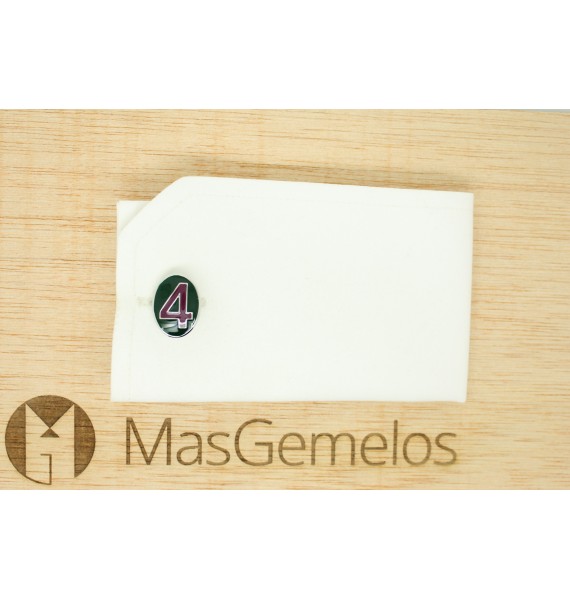 Gemelos para camisa número 4 en color verde y morado de Skultuna